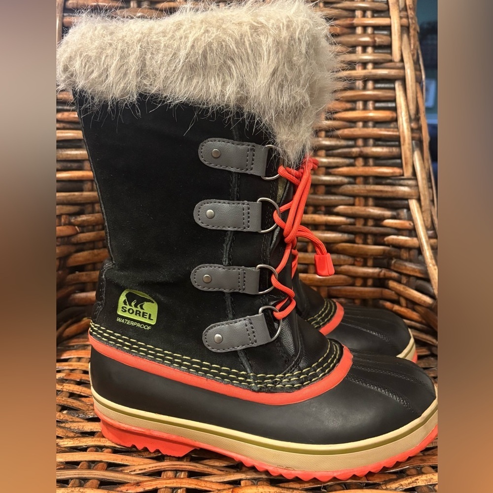 SOREL Joan of Arctic Women's Winter Snow Boots 5/ EU 37 Great Condition